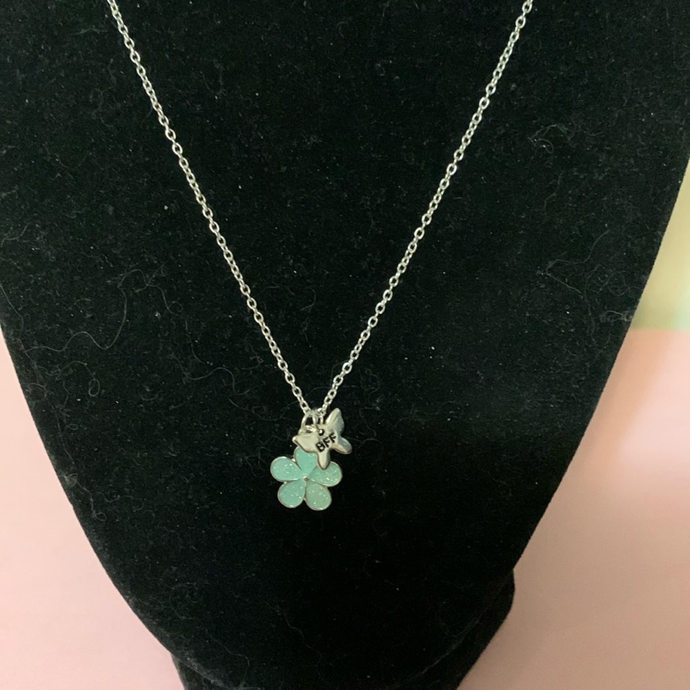 Cute Claire’s BFF necklace, 18”